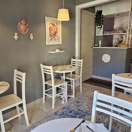 B&B Triskeles Giardini Naxos Eksteriør billede