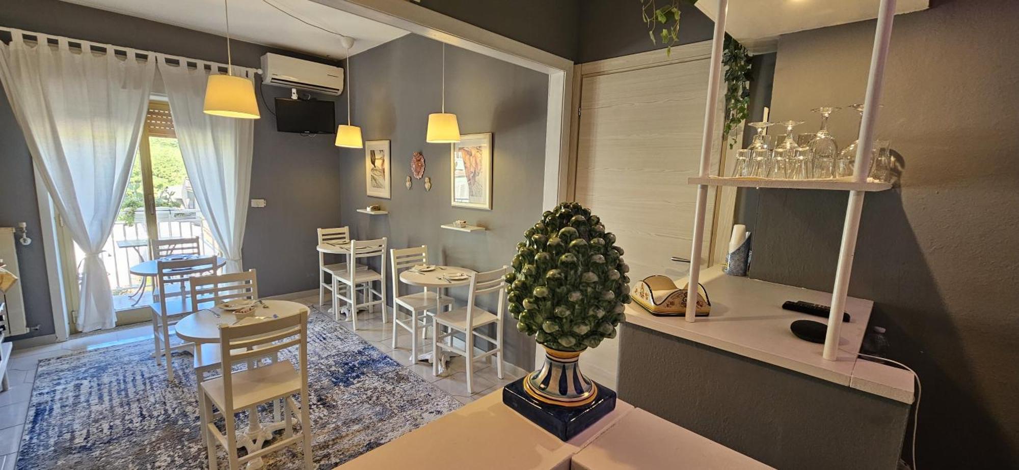 B&B Triskeles Giardini Naxos Eksteriør billede