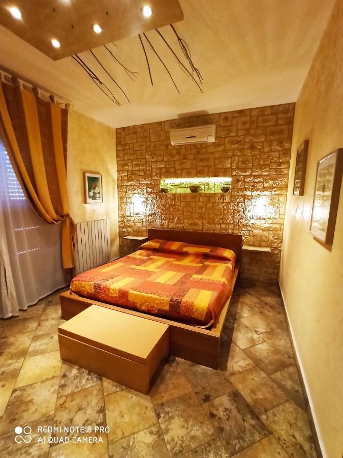 B&B Triskeles Giardini Naxos Eksteriør billede