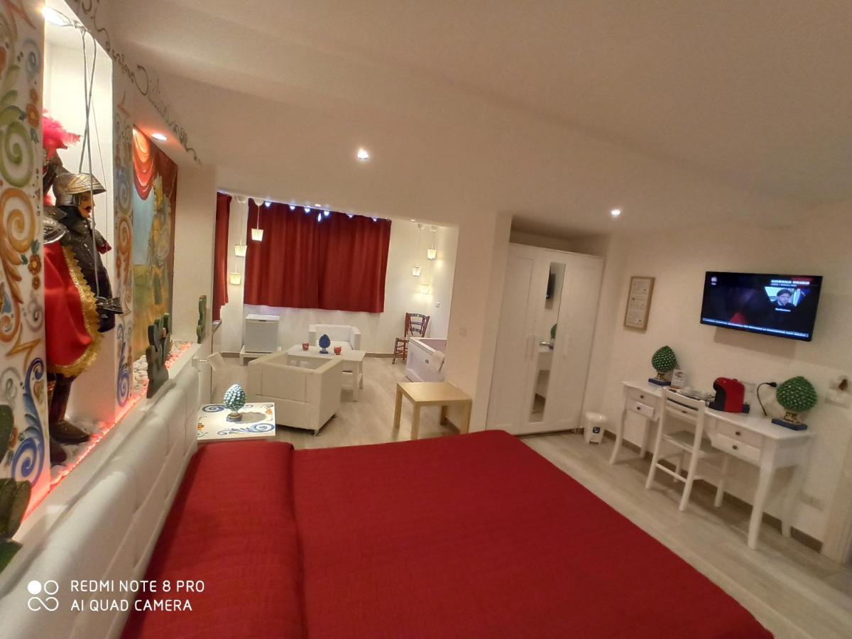 B&B Triskeles Giardini Naxos Eksteriør billede