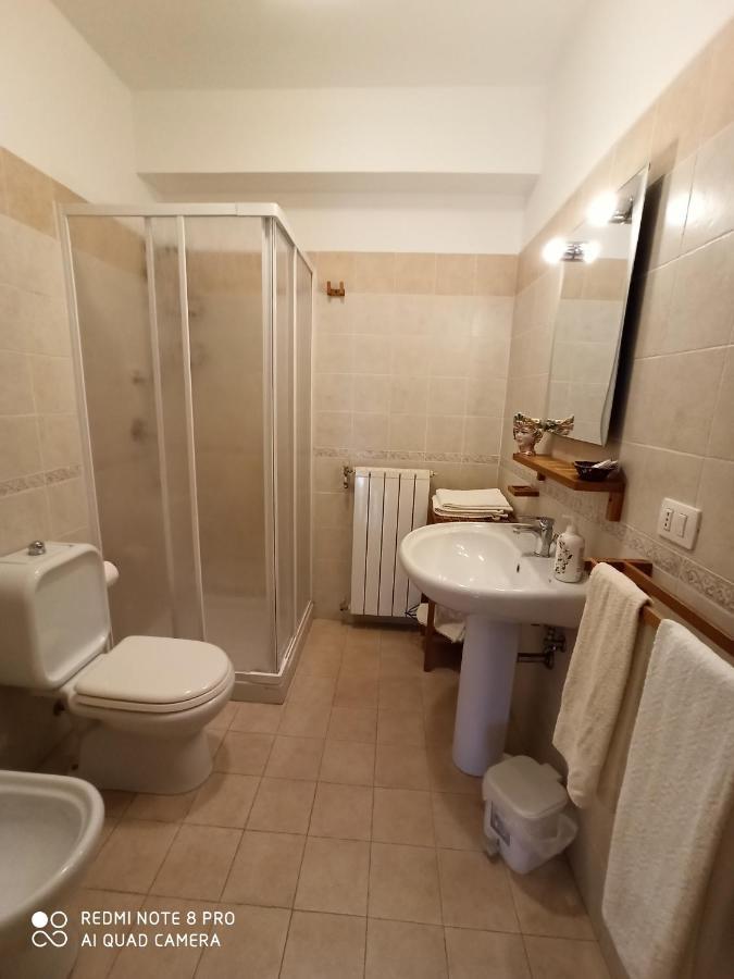 B&B Triskeles Giardini Naxos Eksteriør billede